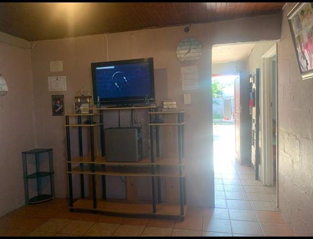 1 BEDROOM HOUSE FOR SALE IN KLEINVLEI